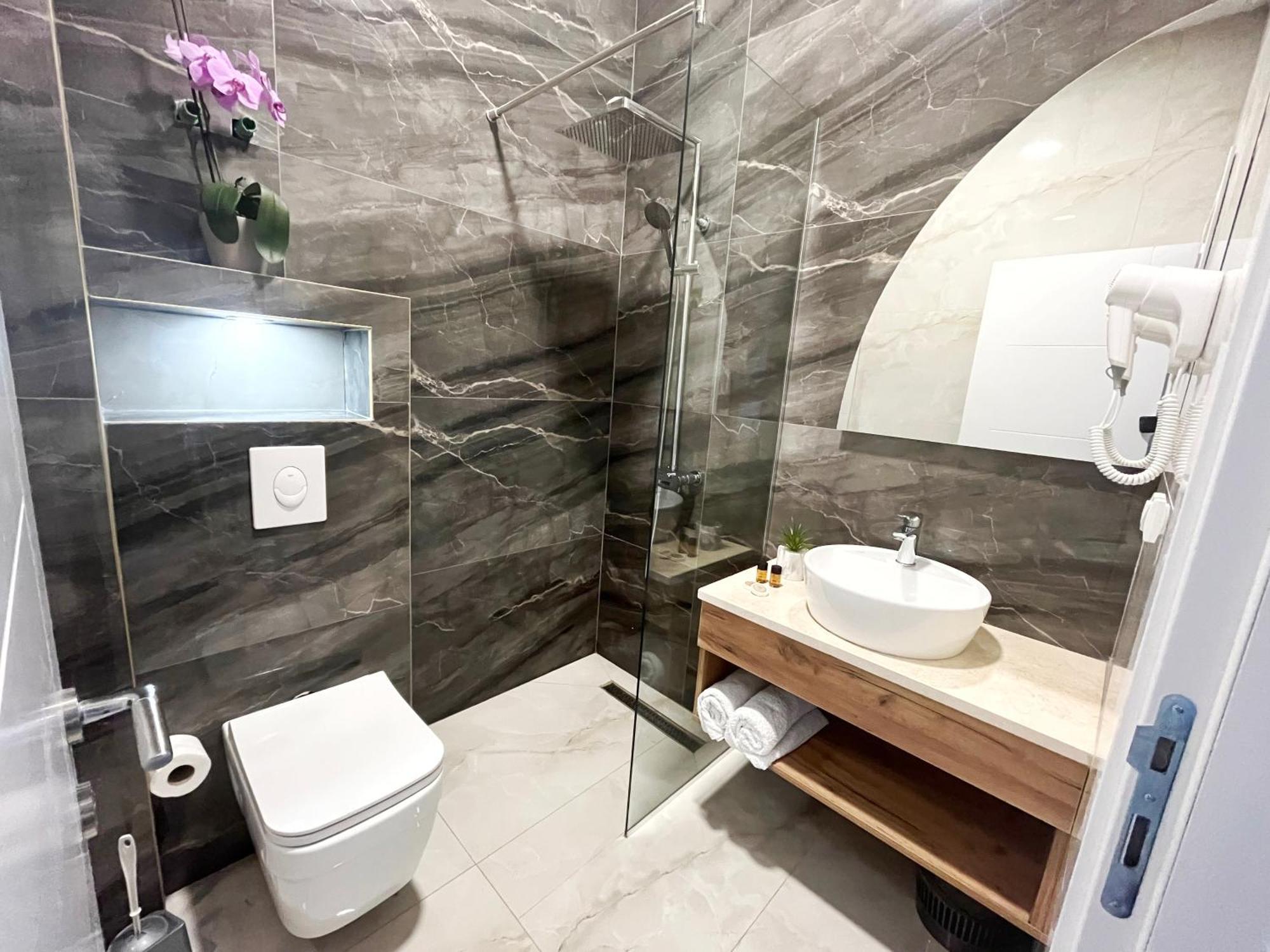 Supreme Luxury Lejlighedshotel Ulcinj Eksteriør billede